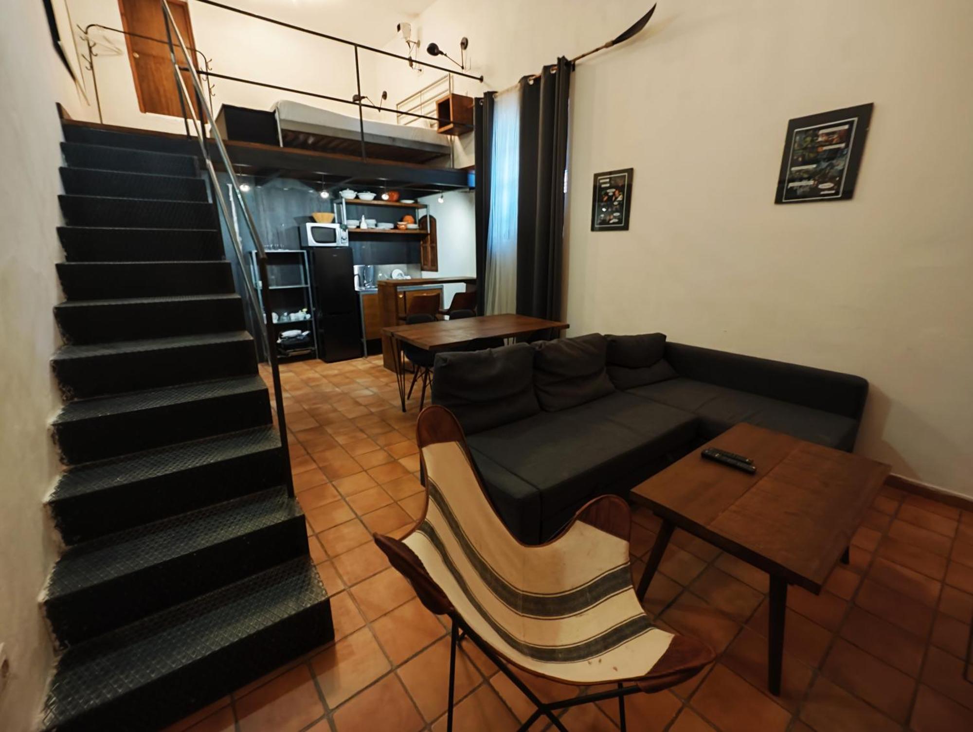 Hostal Cafe Frenteabastos Καρμόνα Εξωτερικό φωτογραφία