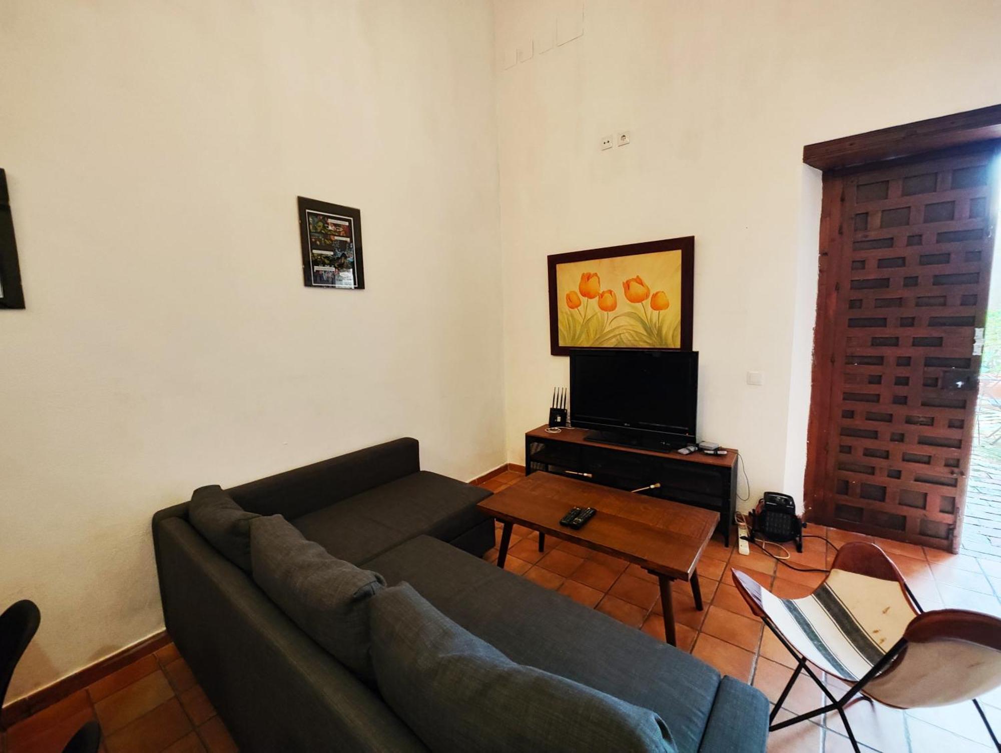 Hostal Cafe Frenteabastos Καρμόνα Εξωτερικό φωτογραφία