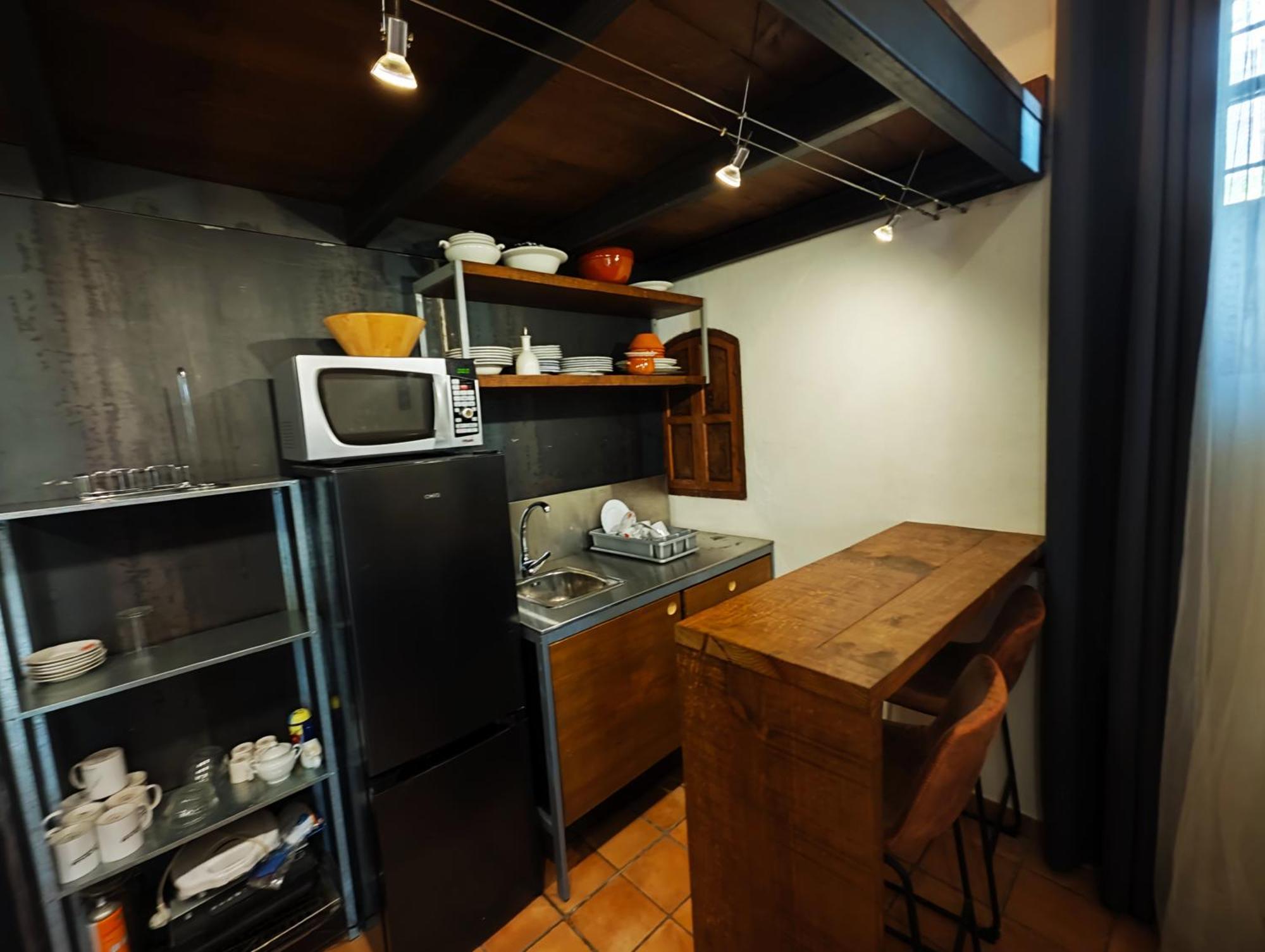 Hostal Cafe Frenteabastos Καρμόνα Εξωτερικό φωτογραφία