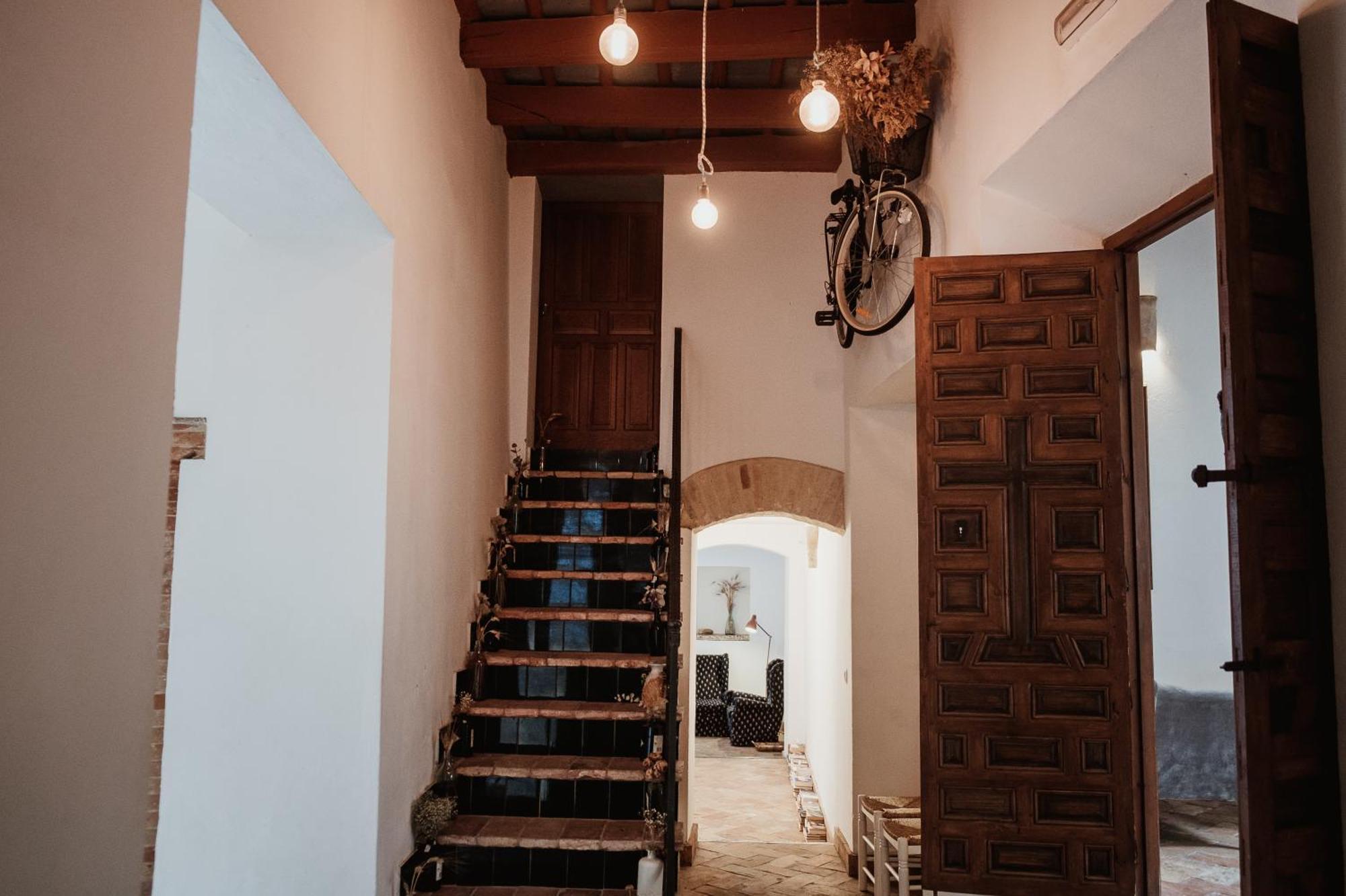 Hostal Cafe Frenteabastos Καρμόνα Εξωτερικό φωτογραφία