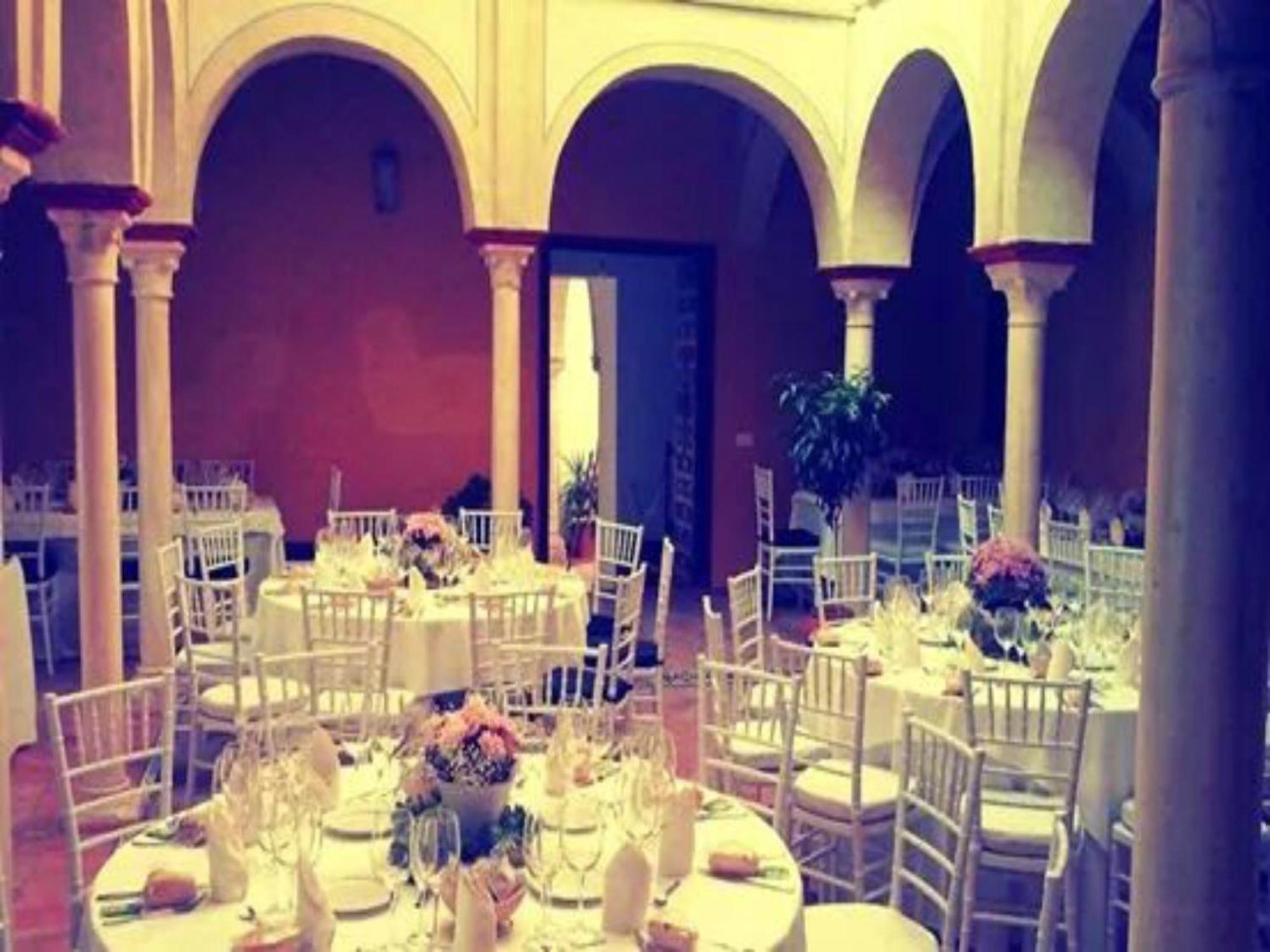 Hostal Cafe Frenteabastos Καρμόνα Εξωτερικό φωτογραφία