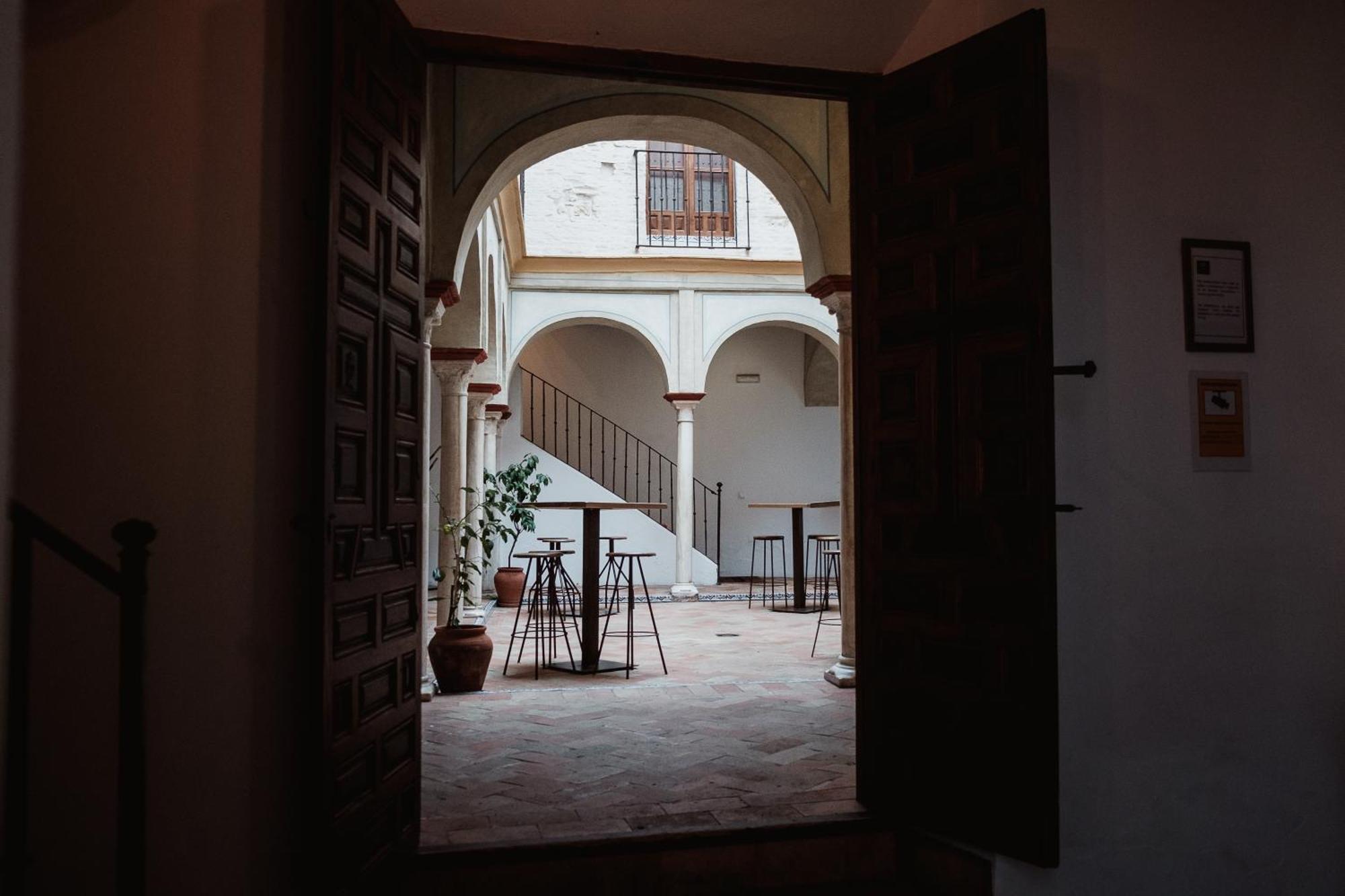 Hostal Cafe Frenteabastos Καρμόνα Εξωτερικό φωτογραφία