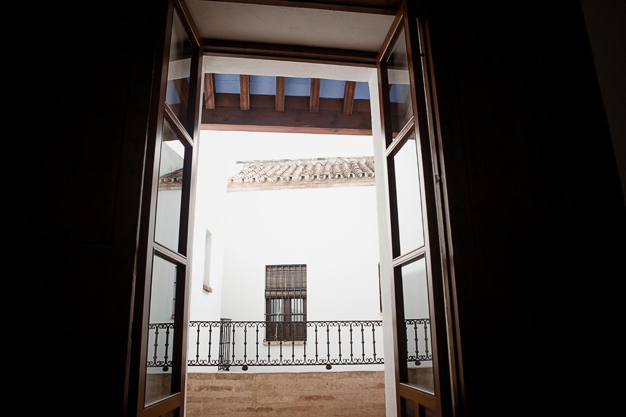 Hostal Cafe Frenteabastos Καρμόνα Εξωτερικό φωτογραφία