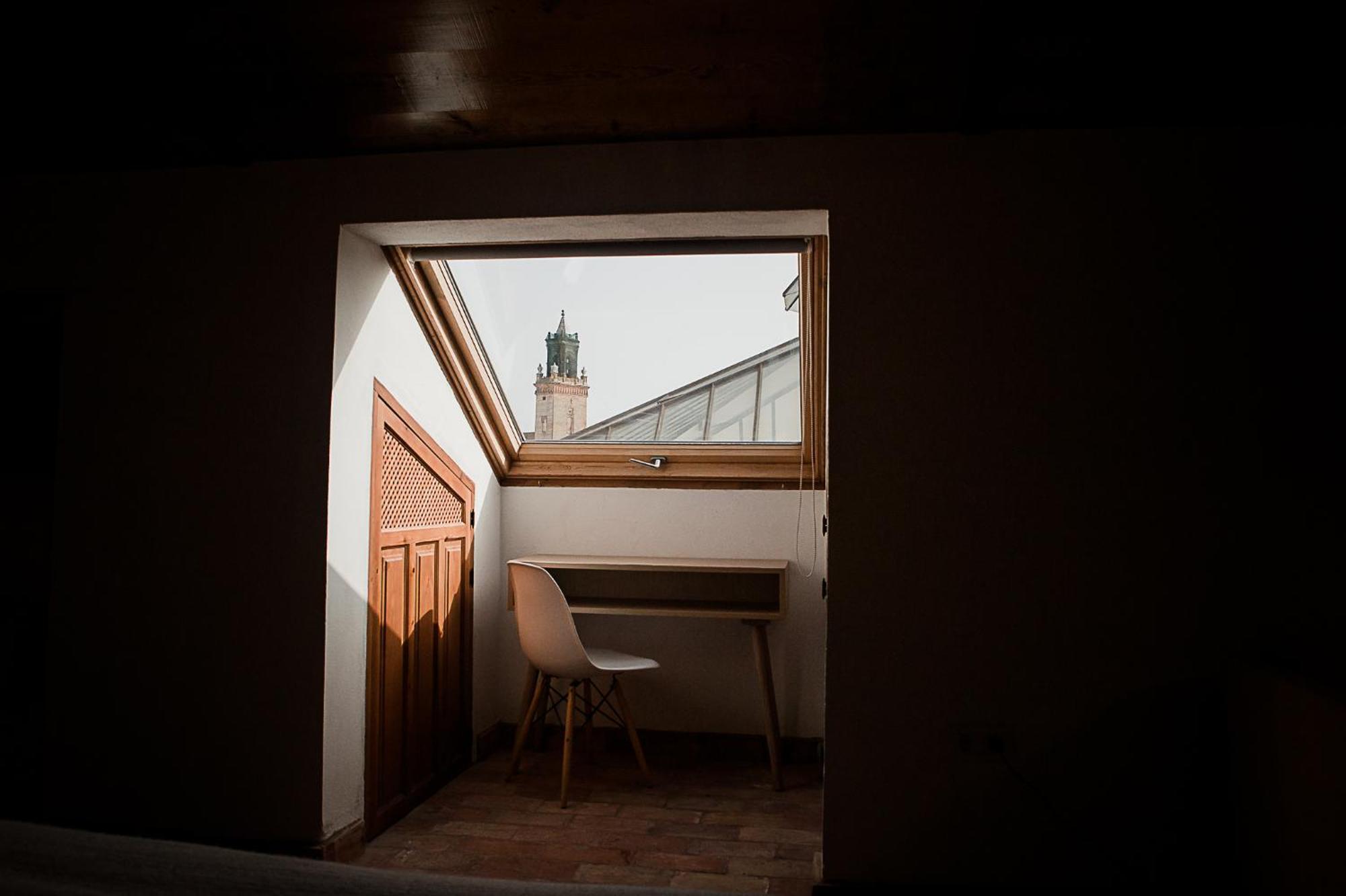 Hostal Cafe Frenteabastos Καρμόνα Εξωτερικό φωτογραφία