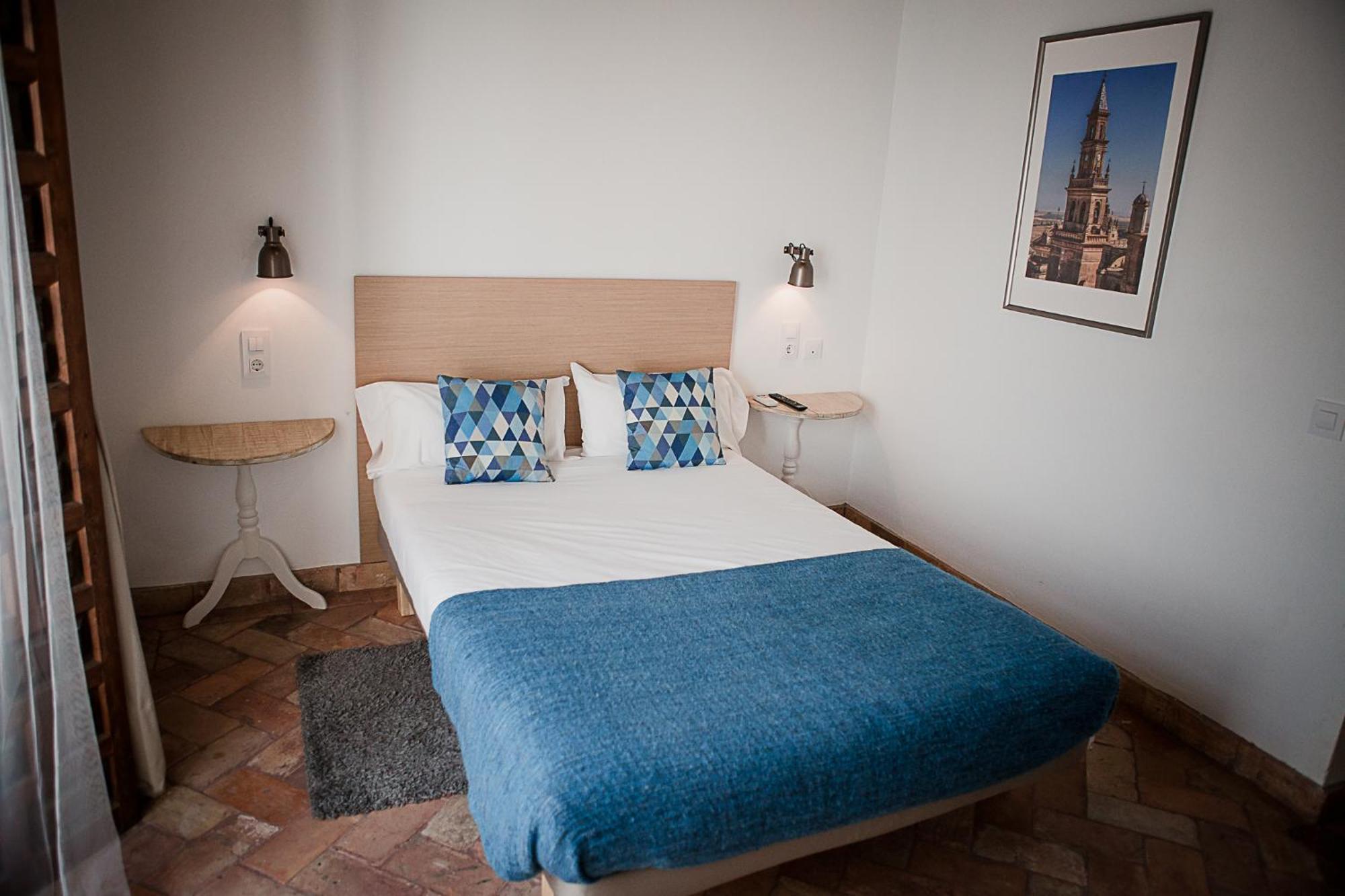 Hostal Cafe Frenteabastos Καρμόνα Εξωτερικό φωτογραφία