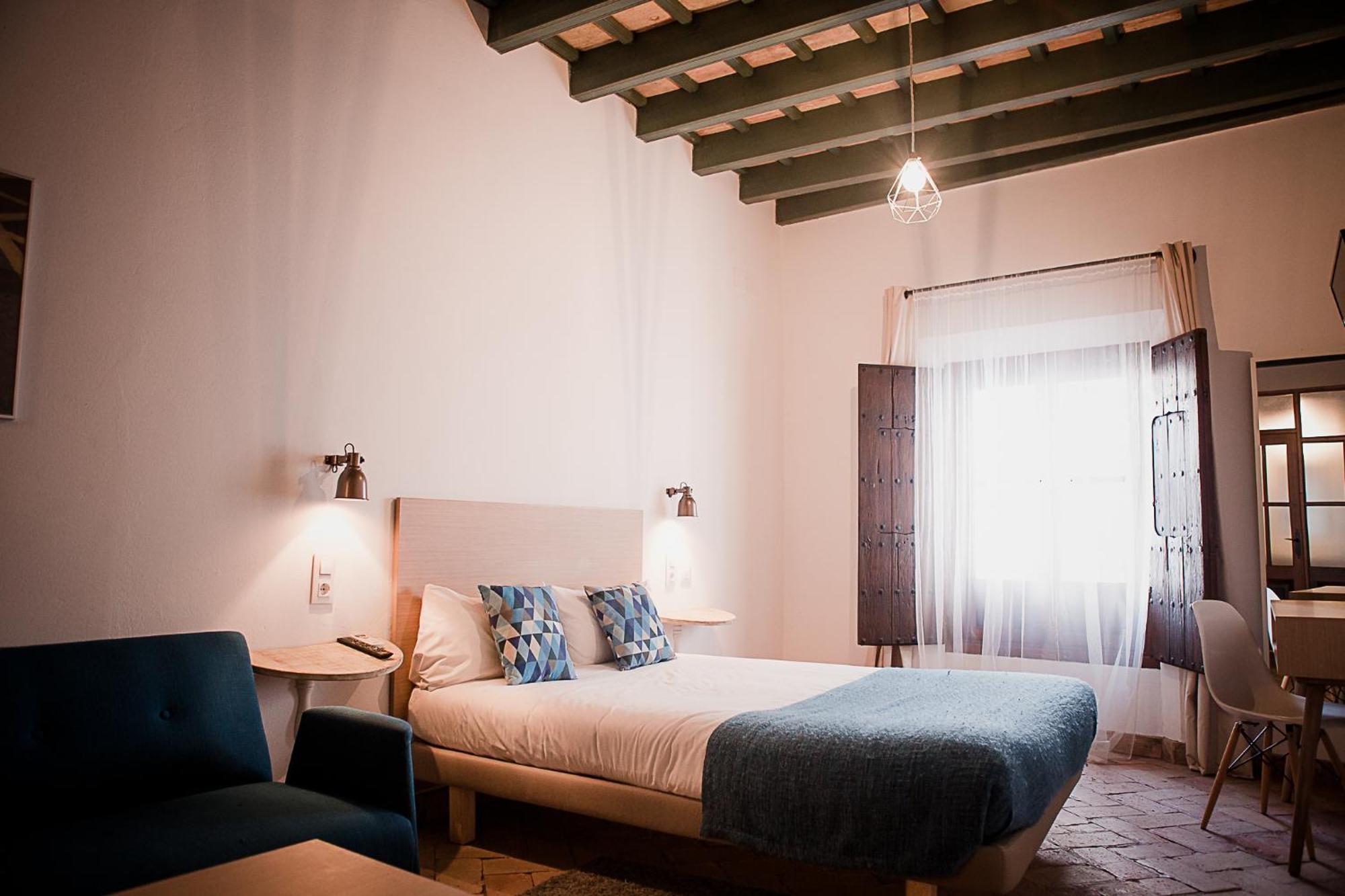 Hostal Cafe Frenteabastos Καρμόνα Εξωτερικό φωτογραφία